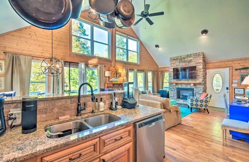 Toccoa Casa | Toccoa Home on Tugaloo River at Lake Hartwell