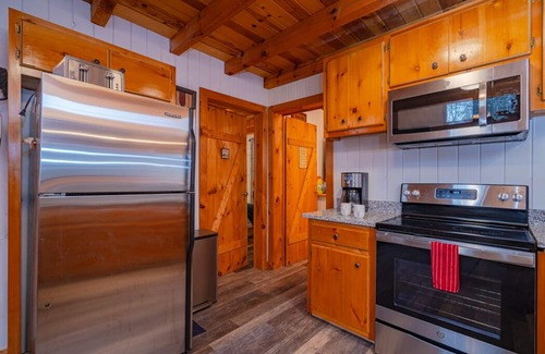 Suches Cabina | Toccoa River cabin - 2 Bd & 2 Bath