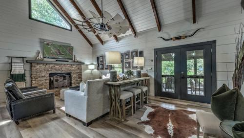 Dial Casa | Toccoa Time