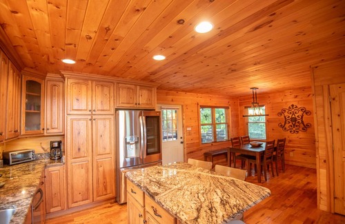 Todd Cabina | Todd Log Cabin w/ Views + Hot Tub + Gas Fireplace + Game Room