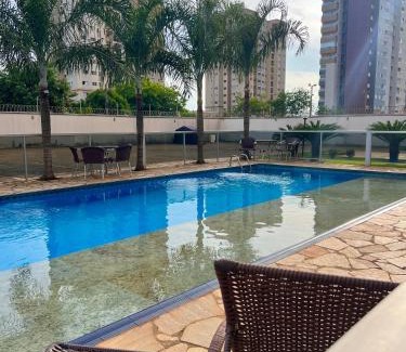 Plano Diretor Sul Apartamento | todo climatizado, 2 quartos e piscina na 706 sul