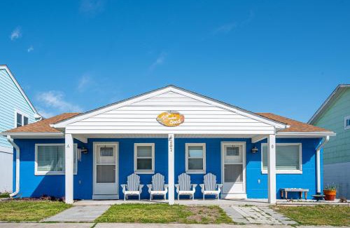 Atlantic Beach Casa | Toes in the Sand Unit B