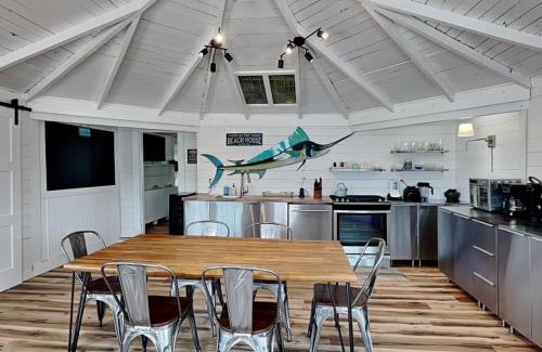 Carolina Beach Casa | Toes in the Sand