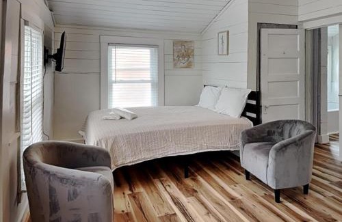 Carolina Beach Casa | Toes in the Sand
