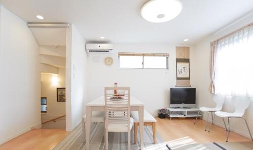 Toshima Casa | Tokyo Center Ikebukuro Family villa quiet 4BR group stay & parking near JR