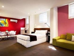 St Kilda Hotel | Tolarno Hotel