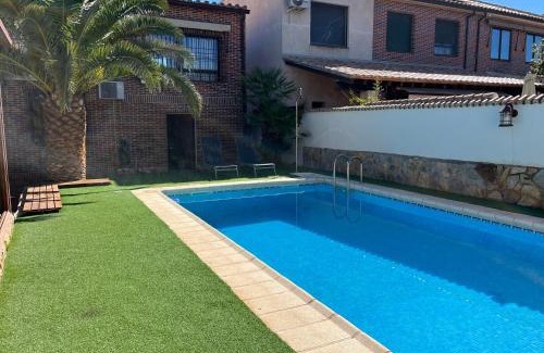 Arges Casa | TOLEDO ENCANTADO Piscina y BBQ privada 2,5 km de Puy du Foy