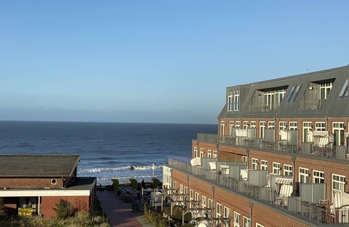 Wangerooge Apartamento | Tolle Dachgeschosswohnung mit Meerblick und Ost-loggia - nur 100 m zum Strand!