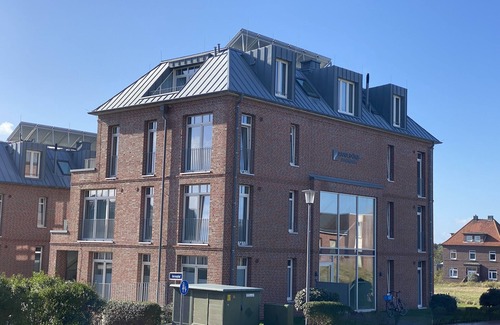 Wangerooge Apartamento | Tolle Dachgeschosswohnung mit Meerblick und Ost-loggia - nur 100 m zum Strand!