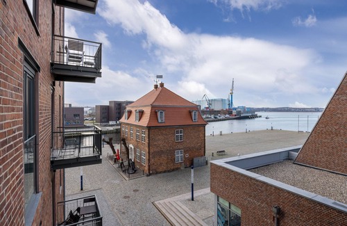 Wismar Apartamento | Tolles Ferienapartment mit Balkon in Erstklassiger Lage im Hafen von Wismar