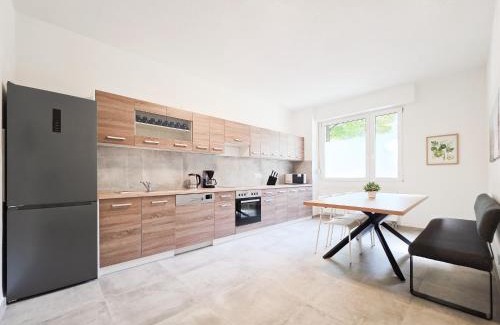Derendorf Apartamento | Tolstov Apartments - 3 Room Apartments - Kitchen - Balcony - 5 min to Messe DUS