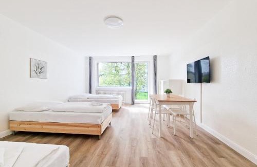 Heiligenhaus Apartamento | Tolstov Apartments - Monteurwohnungen - 3 Schlafzimmer - Küche - Balkon - Waschmaschine - 25 Min zur Messe DUS