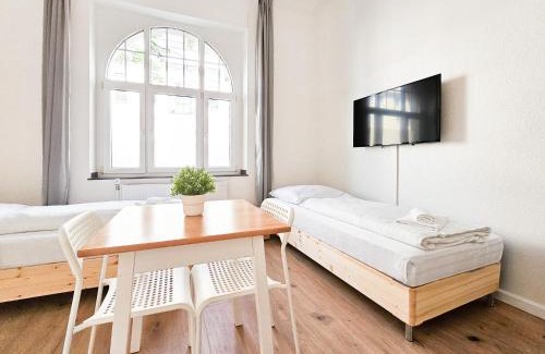 Rath Apartamento | Tolstov Apartments - Studio Wohnungen - 15 Min zur Messe DUS