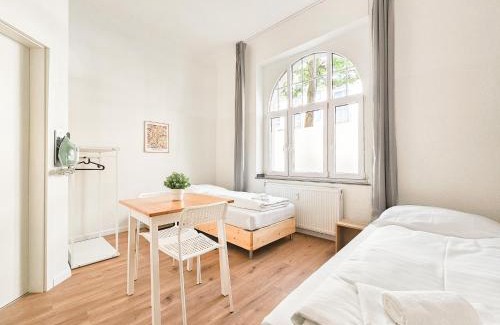 Rath Apartamento | Tolstov Apartments - Studio Wohnungen - 15 Min zur Messe DUS