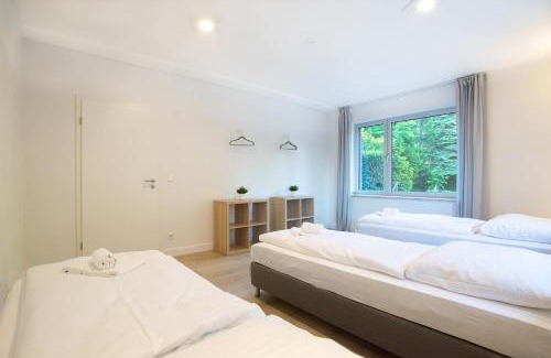 Rhein-Erft-Kreis District Apartamento | Tolstov House - Freistehendes 9 Zimmer Haus mit großem Garten