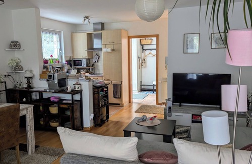 Unterboihingen Apartamento | TOM13 - Negocios o vacaciones, cerca del centro y aún en el verde