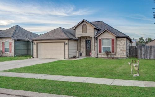 Tomball Casa | Tomball Summer Special, fast Wifi, Pets allowed