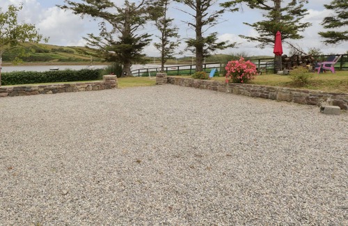 Westport Cabaña | TOM’S COTTAGE, family friendly in Westport, County Mayo