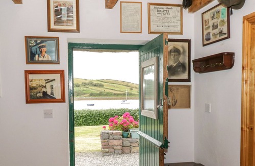 Westport Cabaña | TOM’S COTTAGE, family friendly in Westport, County Mayo