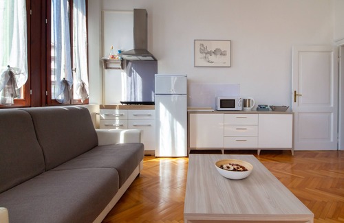 Mestre Apartamento | TONIOLO SALONES DE VENECIA