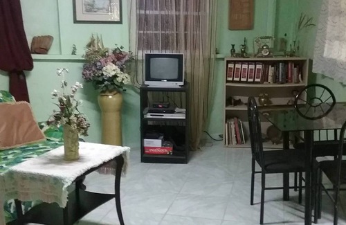Soufriere Quarter Cama Y Desayuno | Tony & Aldona's Retreat