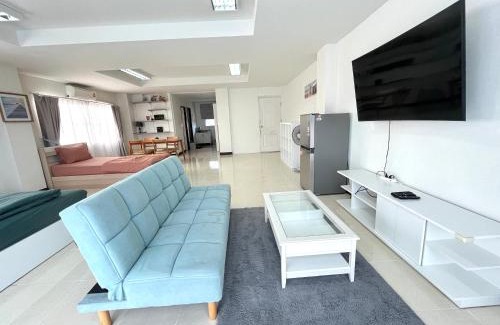 Phuket Apartamento | TONY Central Stay