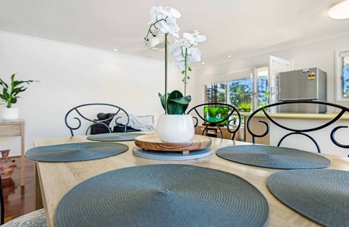 Burleigh Heads Apartamento | Tony's Getaway in Koala Park + Amazing Beach Views