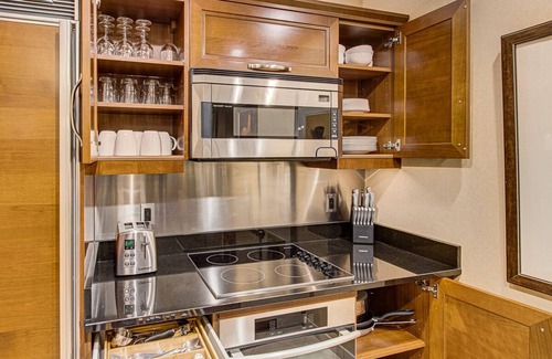 Las Vegas Condominio | NUEVOS PROPIETARIOS TOP 38 PENTHOUSES DE PISOS VISTA DE ESQUINAS DE BANDAS w BALCÓN-De propiedad privada