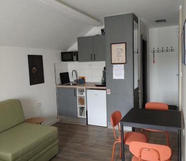 Nis Apartamento | Top 4 Sobe, Rooms - Near the airport