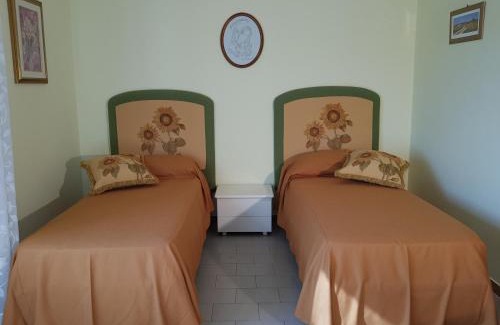 Sant'Eufemia Lamezia Apartamento | Top bedroom GOLFO - Le Lincelle, Lamezia - 2 extra large single beds