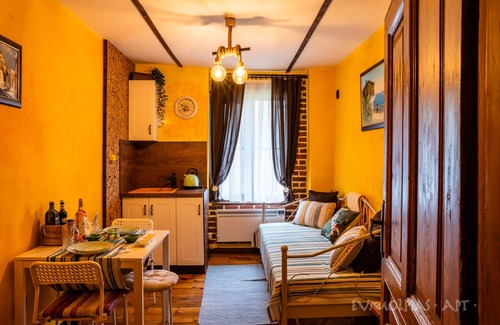 Plovdiv Center Apartamento | TOP Center Art guest apartment EVMOLPIAS near Roman stadium