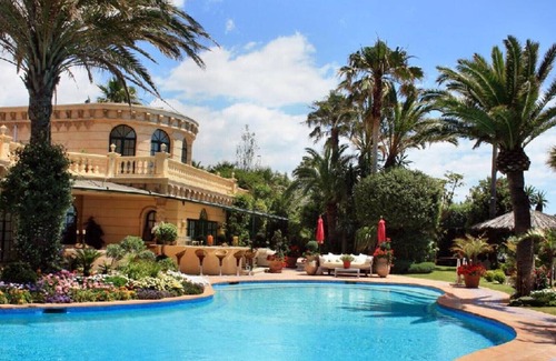 Mijas Villa | TOP Elite Estate, am Strand, 9 Schlafzimmer, Privater Pool,