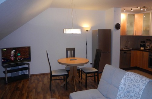 Troisdorf-Friedrich-Wilhelms-Hutte Apartamento | Top equipment and great transport links to Cologne Bonn Siegburg, TG-Platz