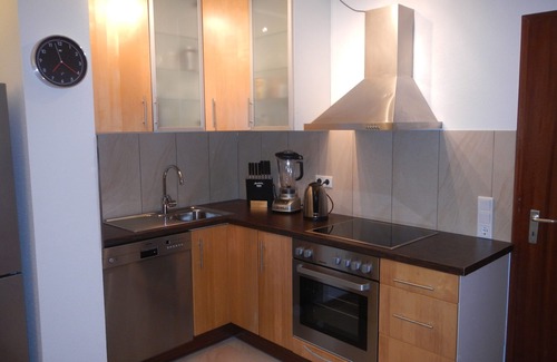 Troisdorf-Friedrich-Wilhelms-Hutte Apartamento | Top equipment and great transport links to Cologne Bonn Siegburg, TG-Platz
