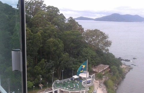 Centro Apartamento | ¡Ajuste superior, con la mejor vista de Balneário Camboriú, con garaje!