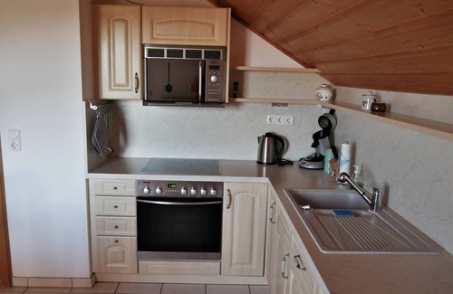 Elisabethszell Apartamento | Top floor apartment, with distant views, sometimes as far as the Alps.