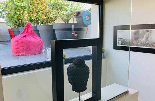 Billancourt–Rives de Seine Casa | Top Floor Penthouse - 750 Square Foot Sunny Rooftop Terrace at the gate of Paris