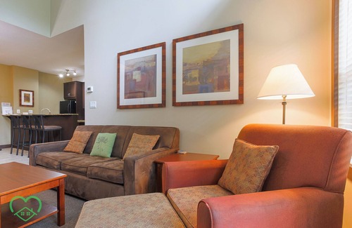 East Kootenay Condominio | Top floor / Mountain views / Quiet 3-bed condo