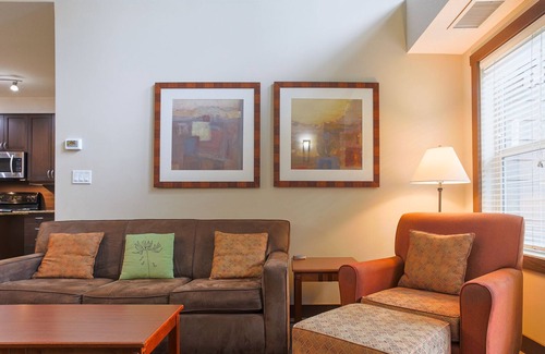 East Kootenay Condominio | Top floor / Mountain views / Quiet 3-bed condo