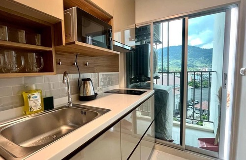 Kathu Apartamento | Apartamento de un dormitorio en el último piso entre Patong hkt City