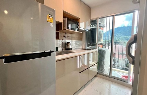 Kathu Apartamento | Apartamento de un dormitorio en el último piso entre Patong hkt City