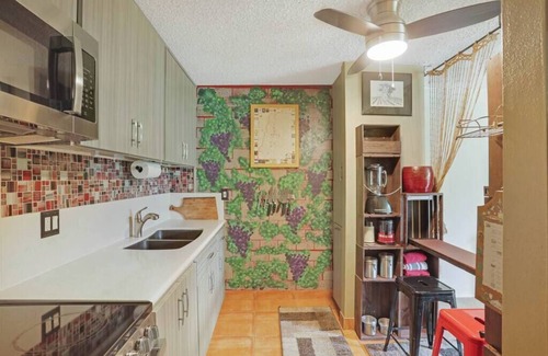 Point Loma Heights Condominio | Top Floor | Resort Amenities | Rain Shower