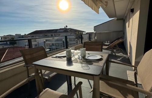 Pointe Croisette Apartamento | Top Floor Secret Garden, Cannes