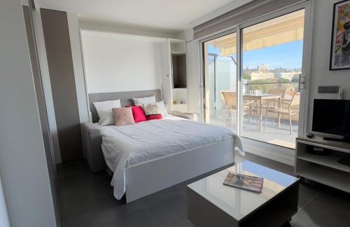Pointe Croisette Apartamento | Top Floor Secret Garden, Cannes
