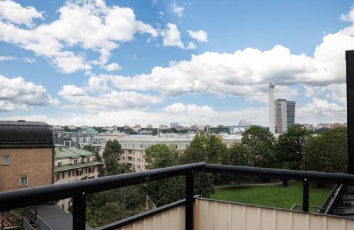 Katarina-Sofia Apartamento | Top-floor SoFo flat with balcony
