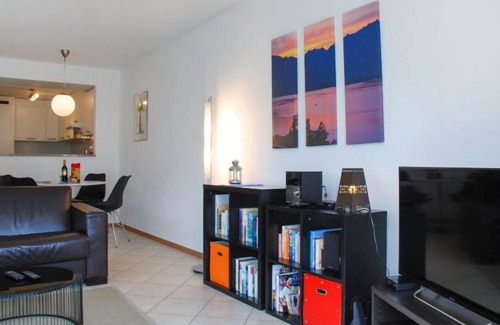 Vira Apartamento | Top Lakeview by Interhome