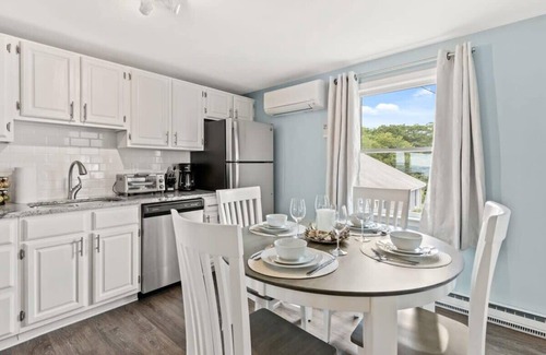 Rye Apartamento | Top Level Unit | Ocean Views | "The Sunrise Deck"