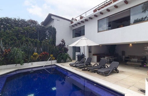 Centro Casa | Ubicación privilegiada con piscina privada