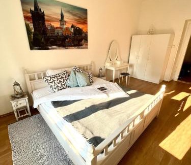 Prague 6 Apartamento | TOP lokalita u Pražského hradu!