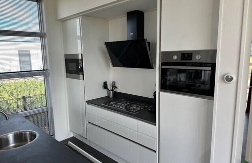 Doesburg Casa | Top modern chalet 'RiverLodge' with large garden on the IJssel